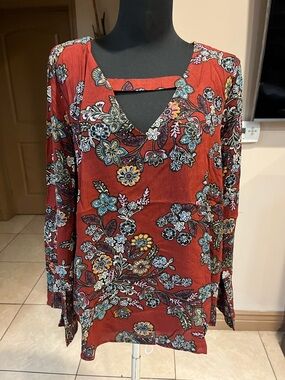Blu Pepper Rust Floral V-Neck Long Sleeve Top with Blue Accents
